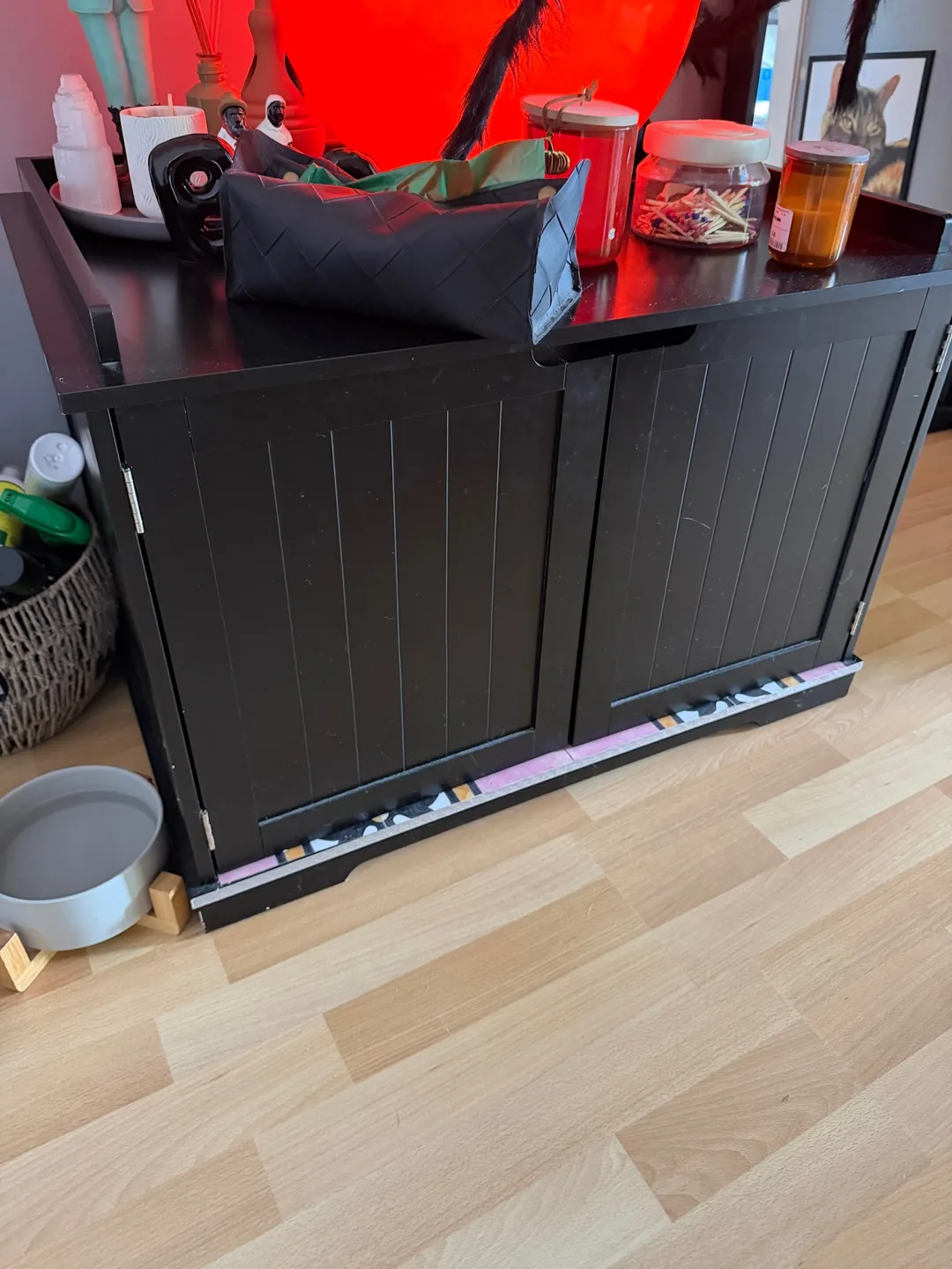 Cat litter box