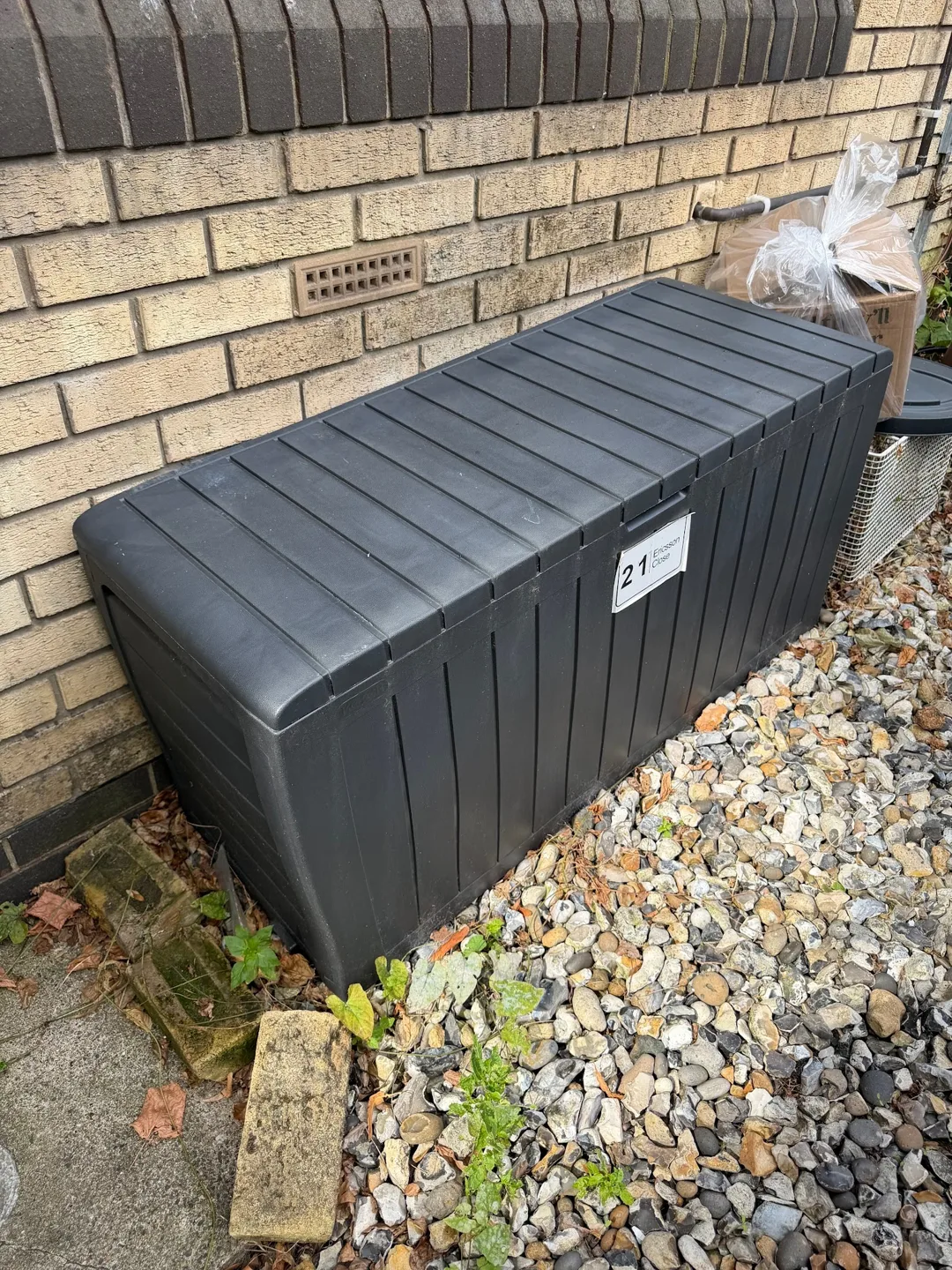 Outdoor storage bench